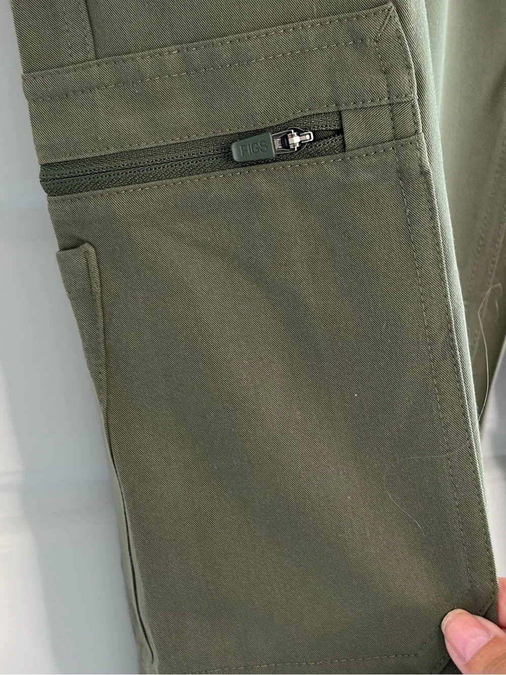FIGS Technical Collection Cairo Cargo Scrub Pants Army Green Size Large Tall